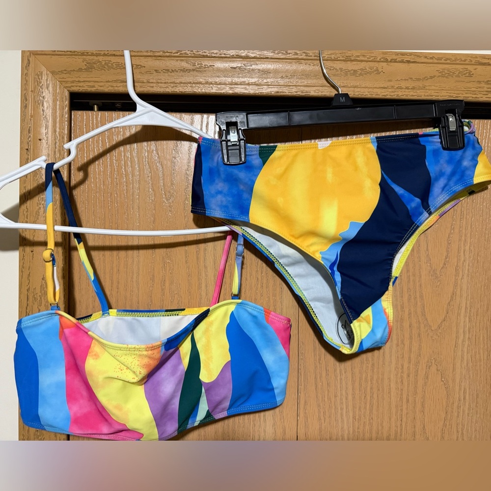 Amazon Multicolor Bikini Set - Picture 3 of 5